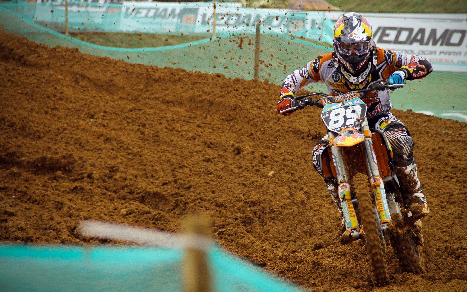 斯基拉确认阿兹蒙重返勒沃库森 罗马放弃1250万欧买断条款