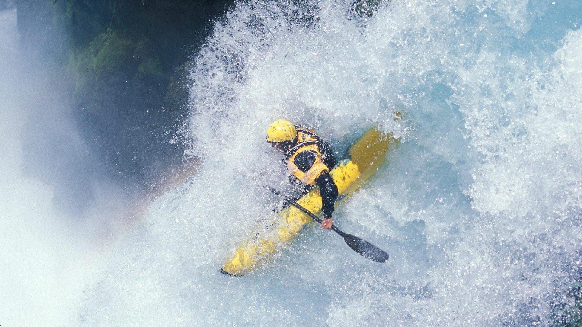 电竞巅峰对决，JKL神勇四杀助IG力克FNC，D组焦点战引爆全球热浪