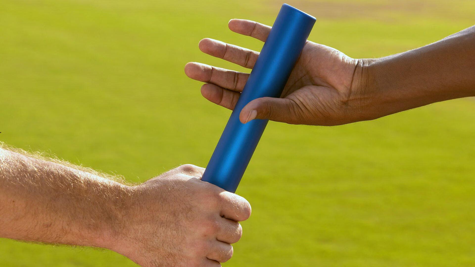 青春风暴席卷绿茵场，U21联赛激战正酣，新鹏城七球狂胜，英博力克申花